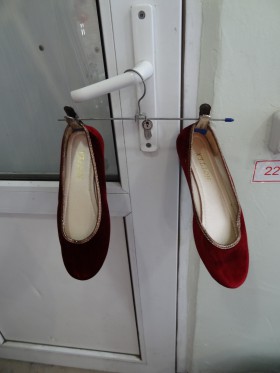Обувь женская похоронная